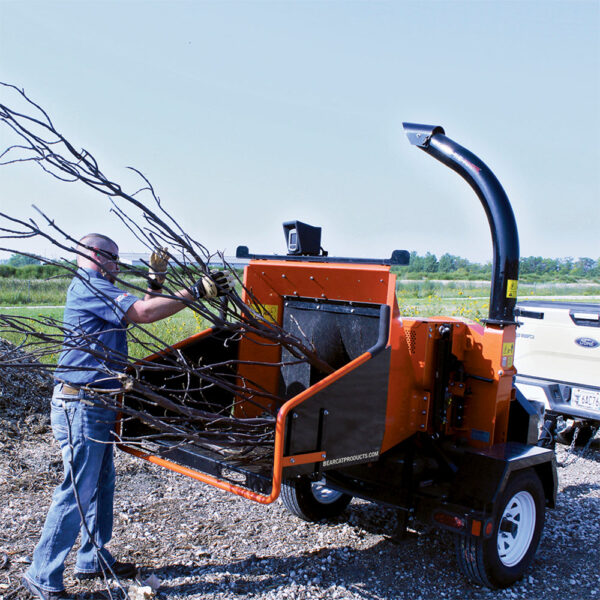 0321832_bear-cat-6-in-road-towable-chipper-vanguard-23-hp-ch6627h-1787866800231 Bear Cat CH6627H Wood Chipper 23HP 6-Inch – view 10