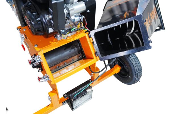 DK2 OPC506E-V2 Chipper Shredder 15HP 6-Inch – view 4